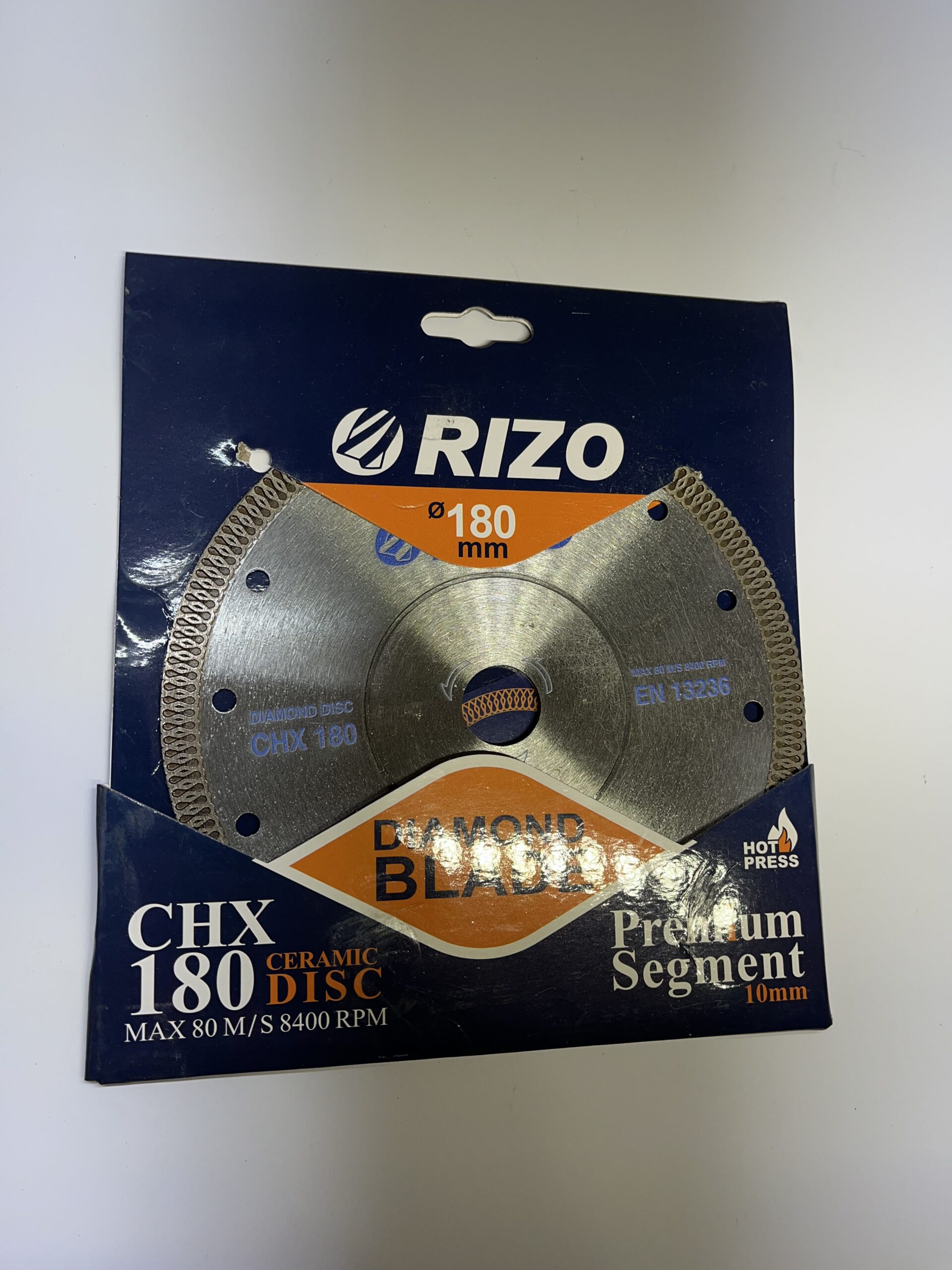 صفحه پرسلان 180 ریزو