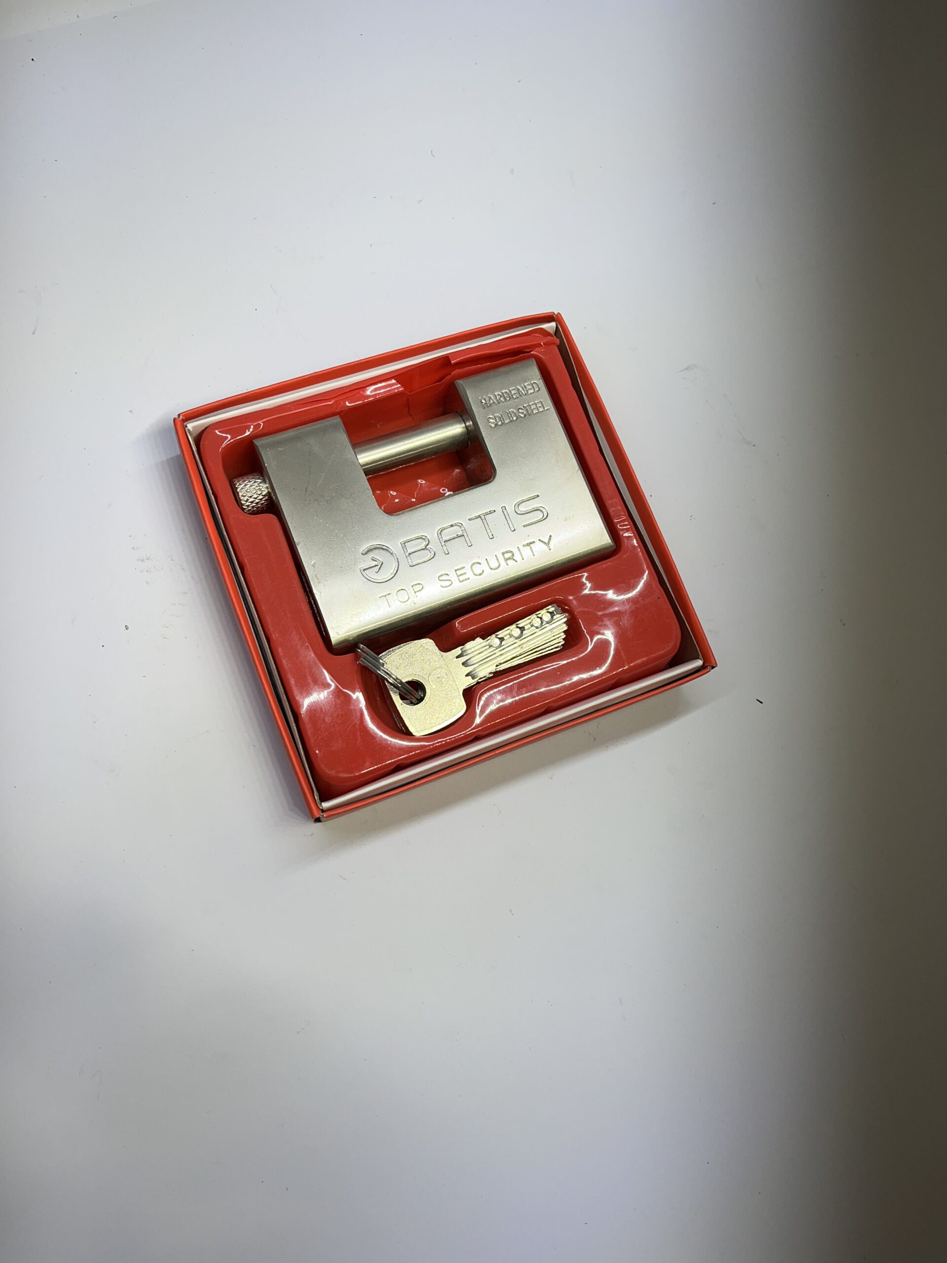 قفل کتاب باتیس سنگین