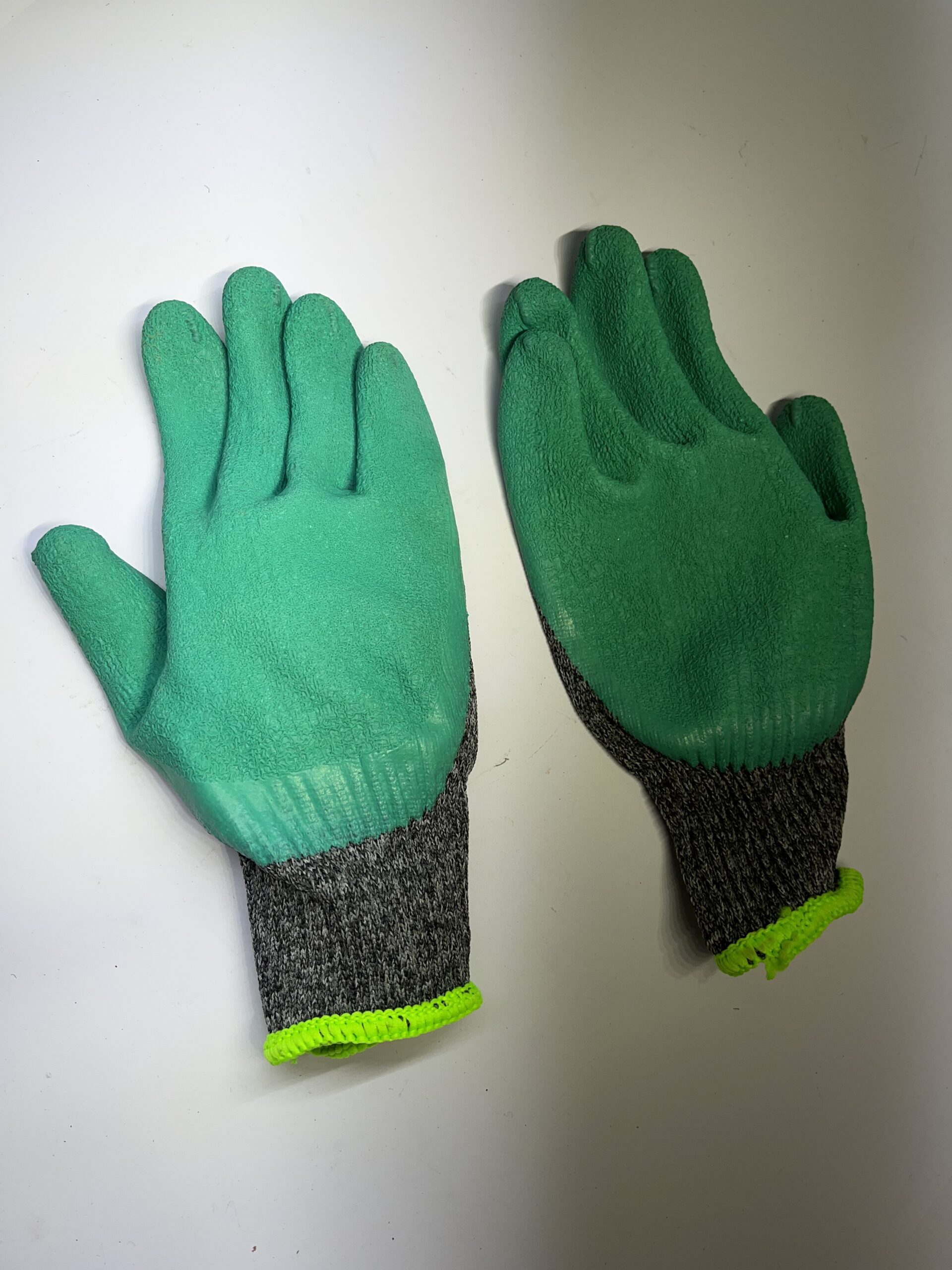 دستکش ضد برش سبز